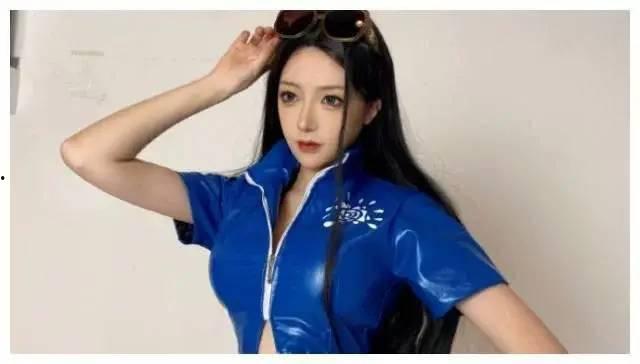 cos网红吃瓜,揭秘娱乐圈幕后真相