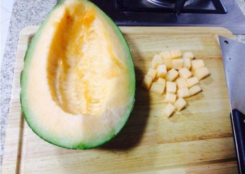 哈密瓜未熟怎么吃,未熟哈密瓜的巧妙食用方法揭秘